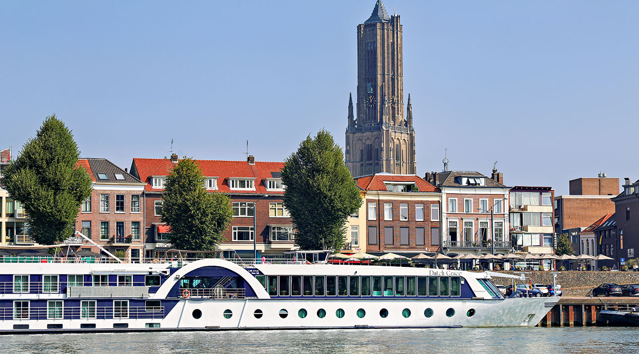 Flusskreuzfahrt mit Hund durch Holland mit der MS Dutch Grace in Köln